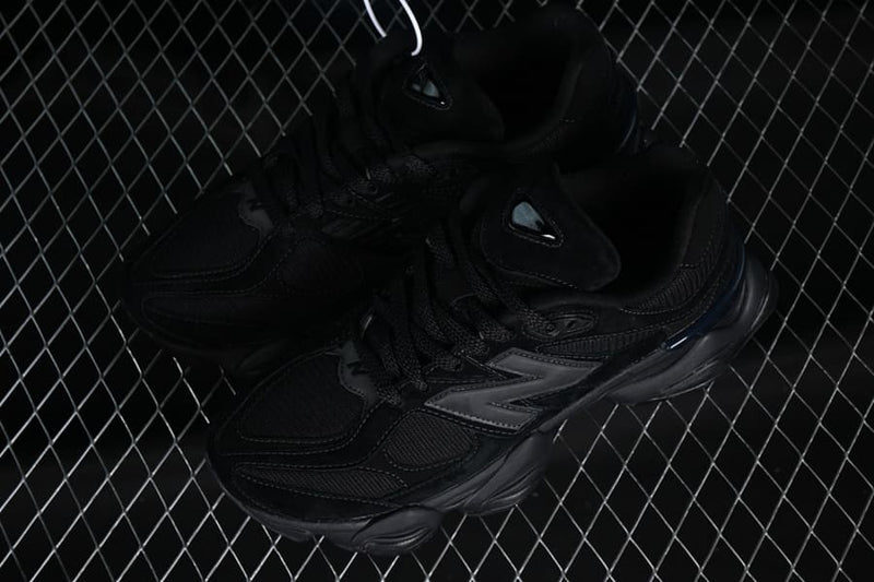 New Balance 9060 Triple Black