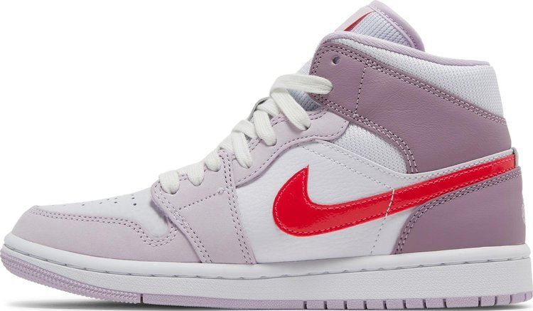 Nike Air Jordan 1 Mid 'Valentine's Day'