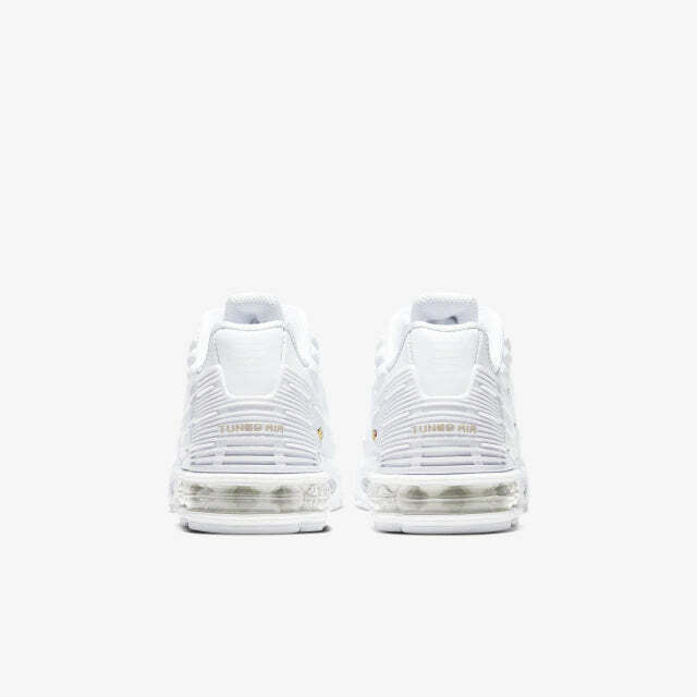 NIKE AIR MAX PLUS TN III ''TRIPLE WHITE'' - PRONTA ENTREGA